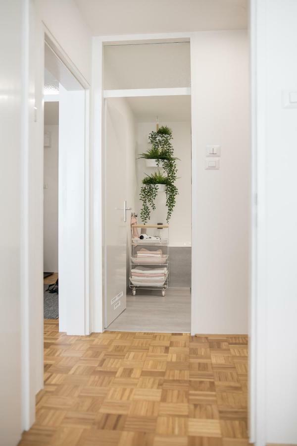 Family With Garden Apartment